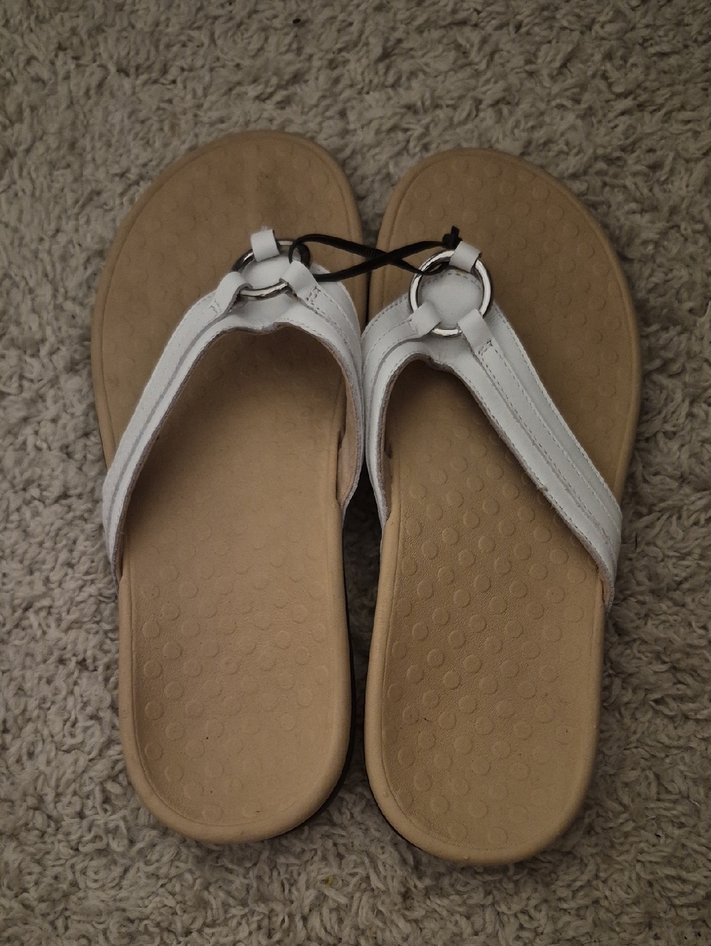 Vionic White Thong Sandals with Ring Accent